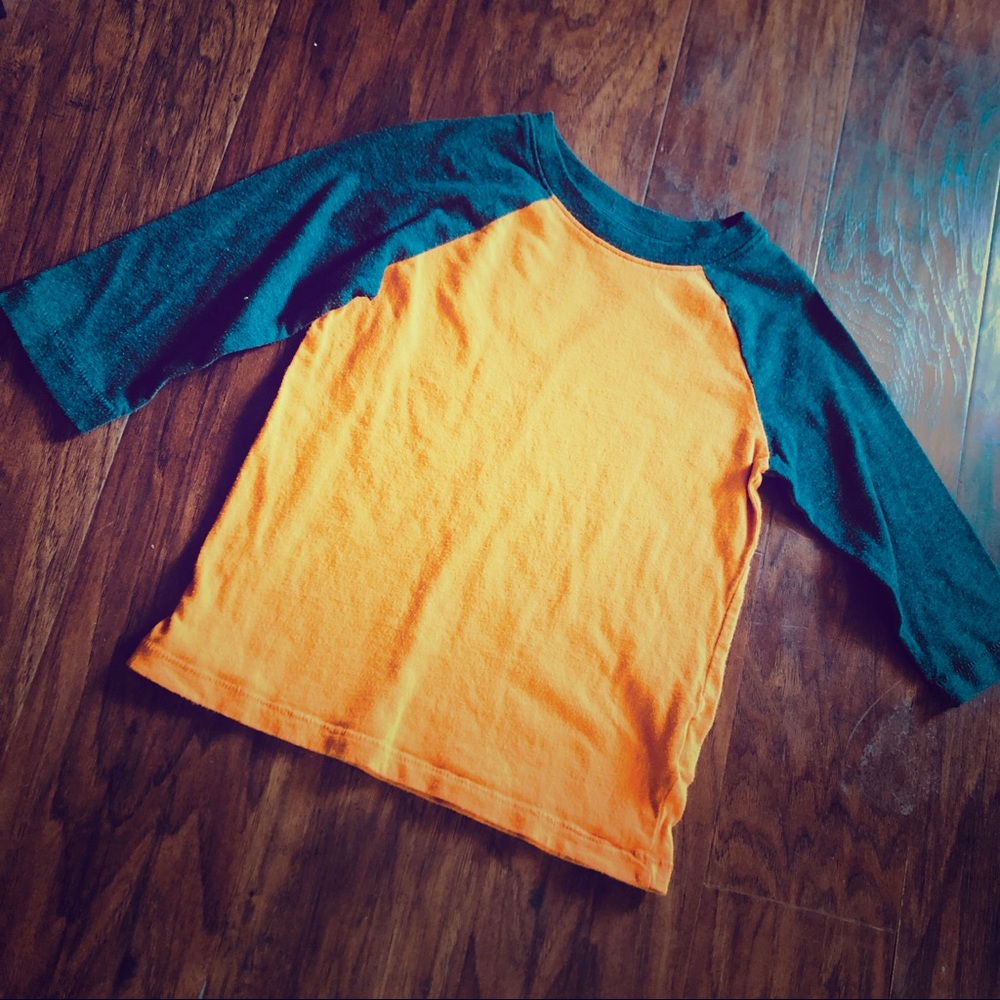 💙4 for 15!💙 orange and gray raglan
